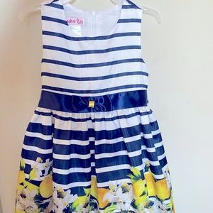 Girls dress